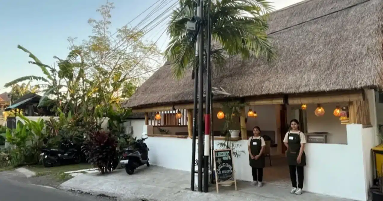 Cafe Lezzet Hanging Garden