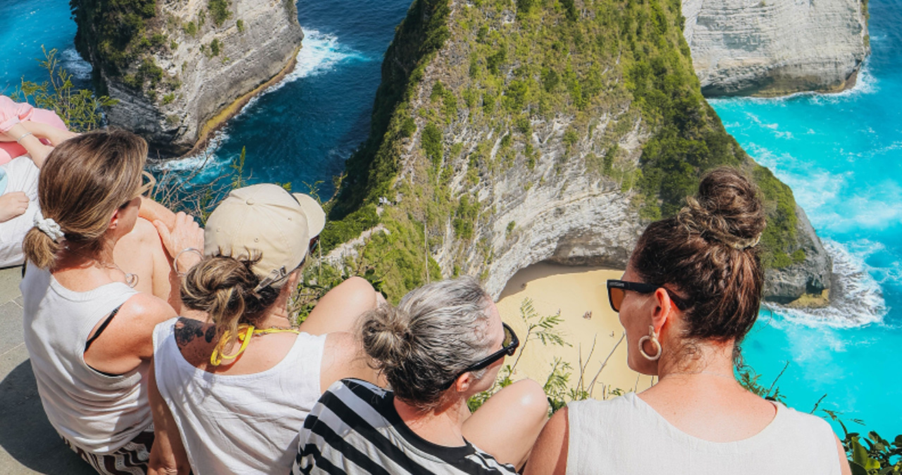 Elior travel