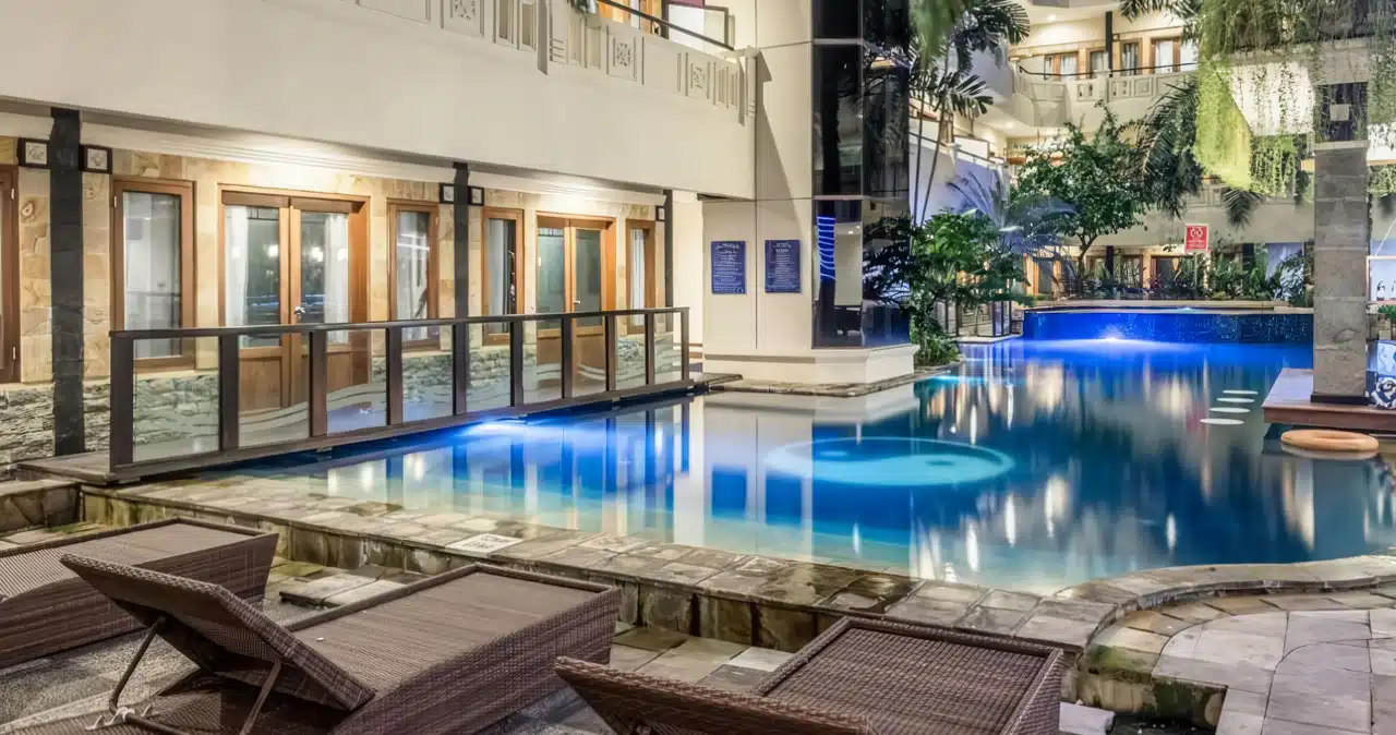 Famous Hotel Kuta